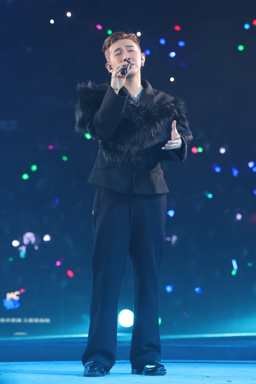 MC坦言頭場感受前所未有的壓力，甚少演出前會睡不着，不想吃和不想說話，沒甚動力，整個人很抑鬱，在表演後段才搵返自己，但發揮未如理想。